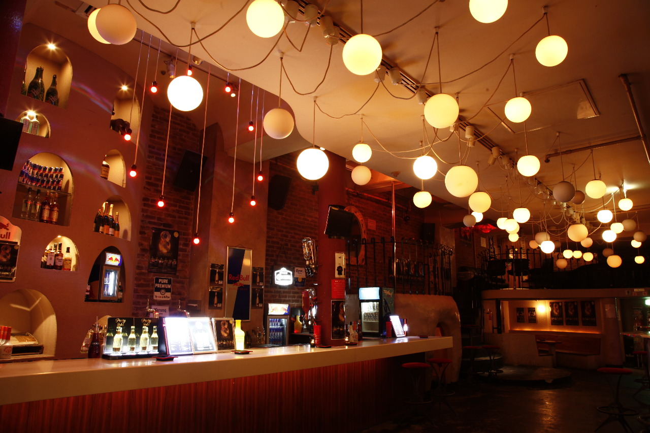 Top 5 Clubs in Osaka for Foreigners Pure