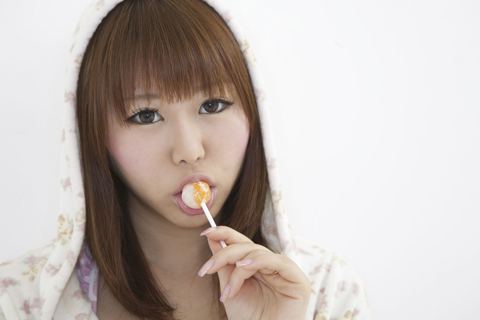 What Japanese Girls are Like in Bed Licking