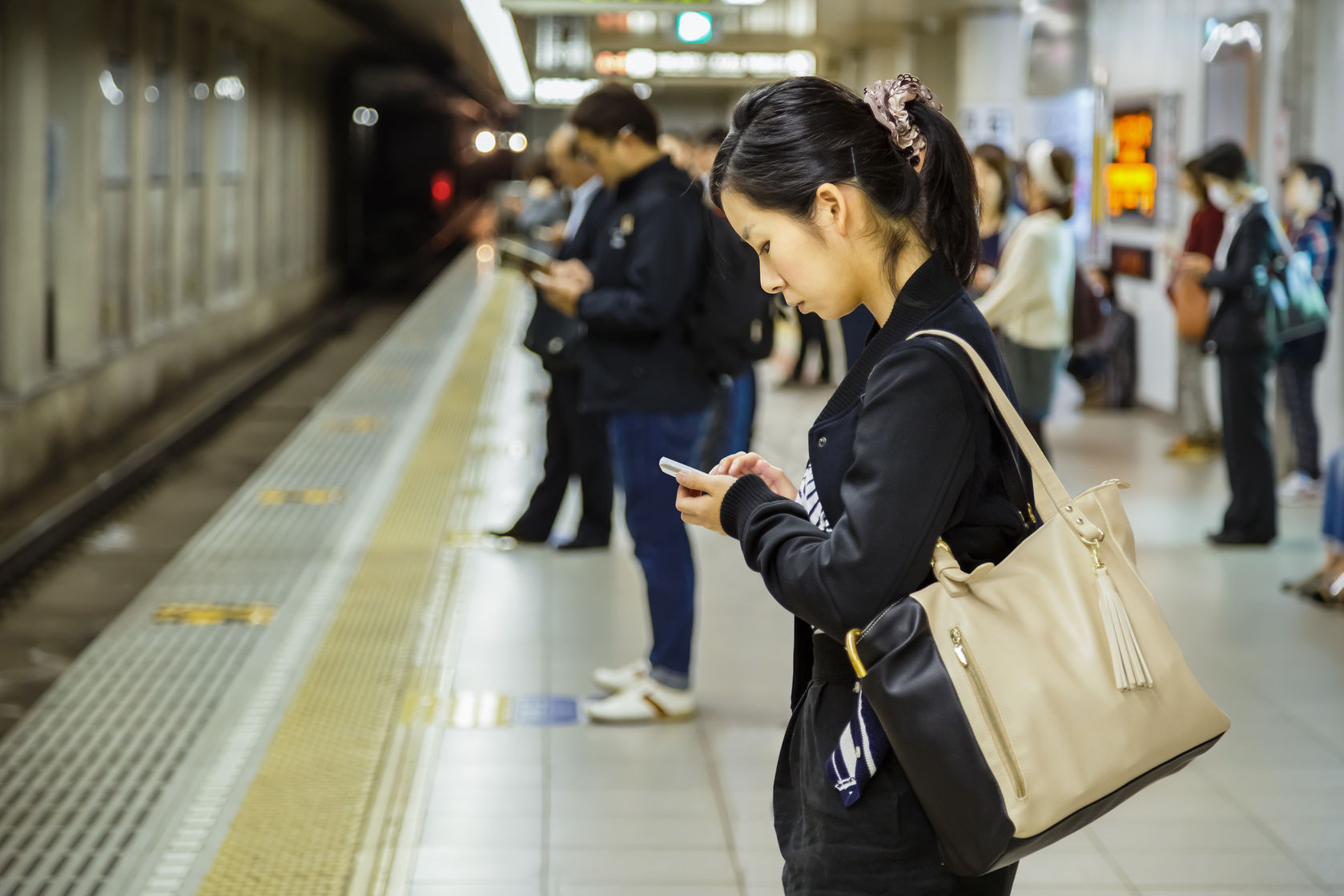 Train Groping in Japan - Dont Line Up with Females