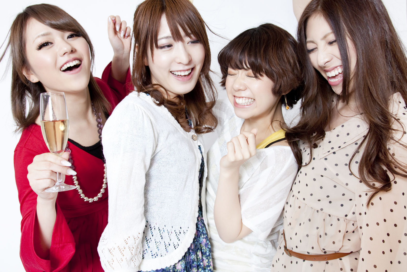 How to Meet Japanese Girls at a Club - Girl Types